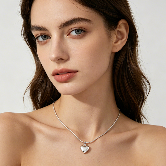 📢📢50% OFF !! ⏰Silver Plated Chubby Heart Pendant Necklace
