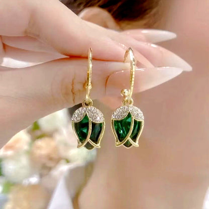 📢📢50% OFF !! ⏰Elegant Rosebud C-Shaped Hoop Earrings